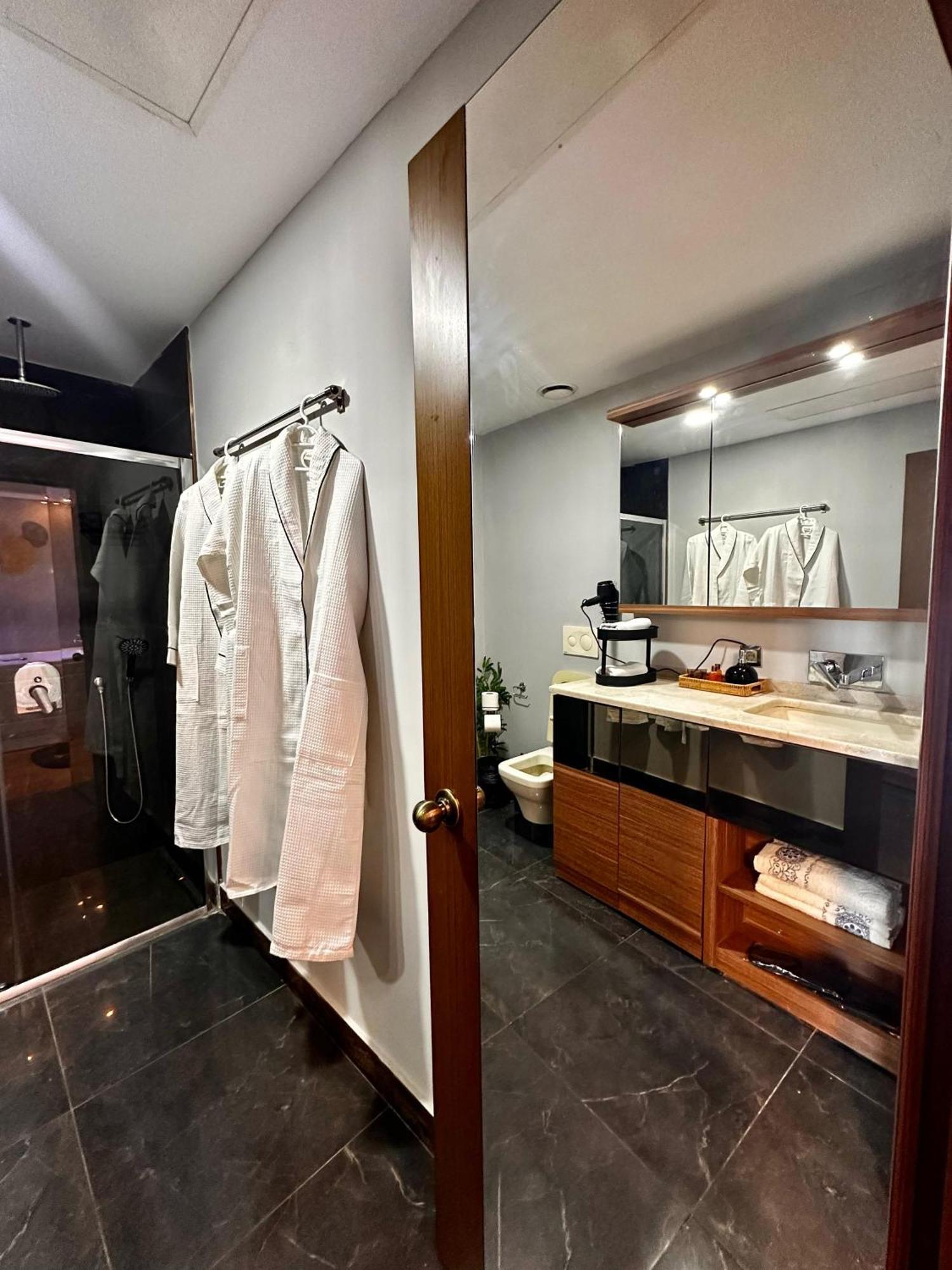 Sabiha Gokcen Hotel Istanbul Houses ภายนอก รูปภาพ
